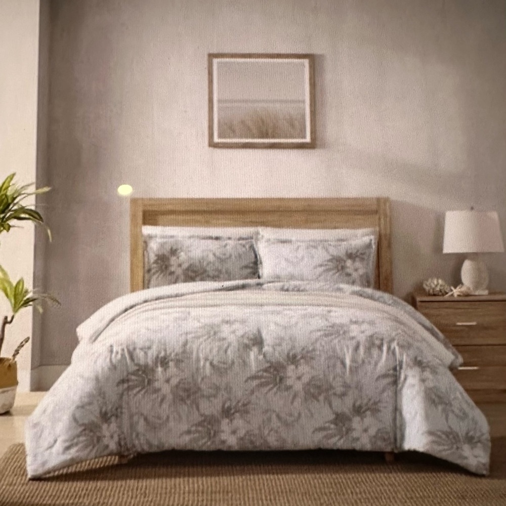 Tommy Bahama Beachway Blooms Reversible Grey Duvet Cover Set Queen